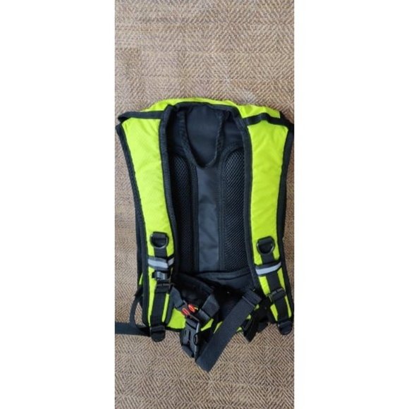 Hydration Pack, Insulated Hydration Backpack with 2L BPA Free Water Bladder - Picture 2 of 3